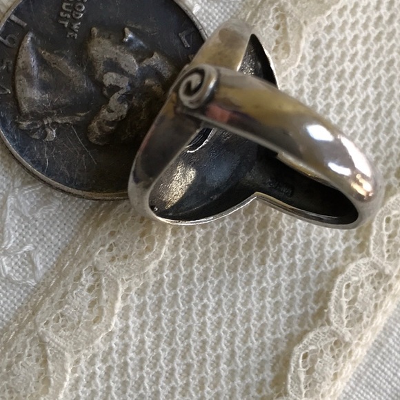 Vintage Sterling Silver & Onyx Ring - Picture 6 of 6
